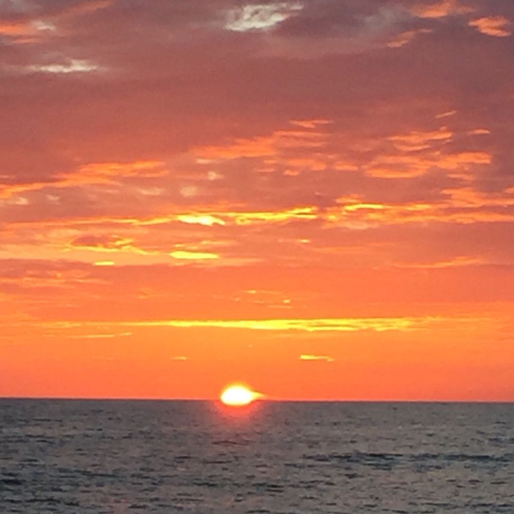 Sunset at Pass-A-Grille Beach - Sunsets are beautiful and different every night - Beaches Near Me - Pass-a-Grille Beach, Florida Sunset at Pass-A-Grille Beach - Sunsets are beautiful and different every night - Beaches Near Me - Pass-a-Grille Beach, Florida