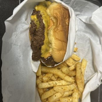 Papi’s Patties - Burgers Near Me - Fort Walton Beach, Florida