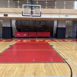 The Quarries - Nice Basketball Court
