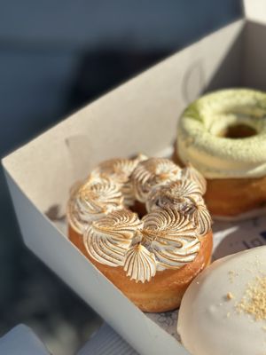 Doce Donut Co by null