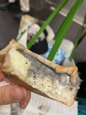 Bearin’ Wheel Pie by null