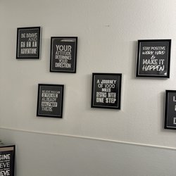 Healthy Blendz - Love the inspiration decor!
