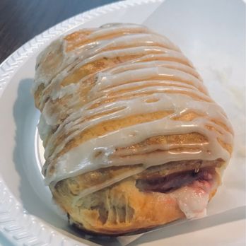 Cafe Julia - Raspberry danish - Breakfast & Brunch Near Me - South Haven, Michigan