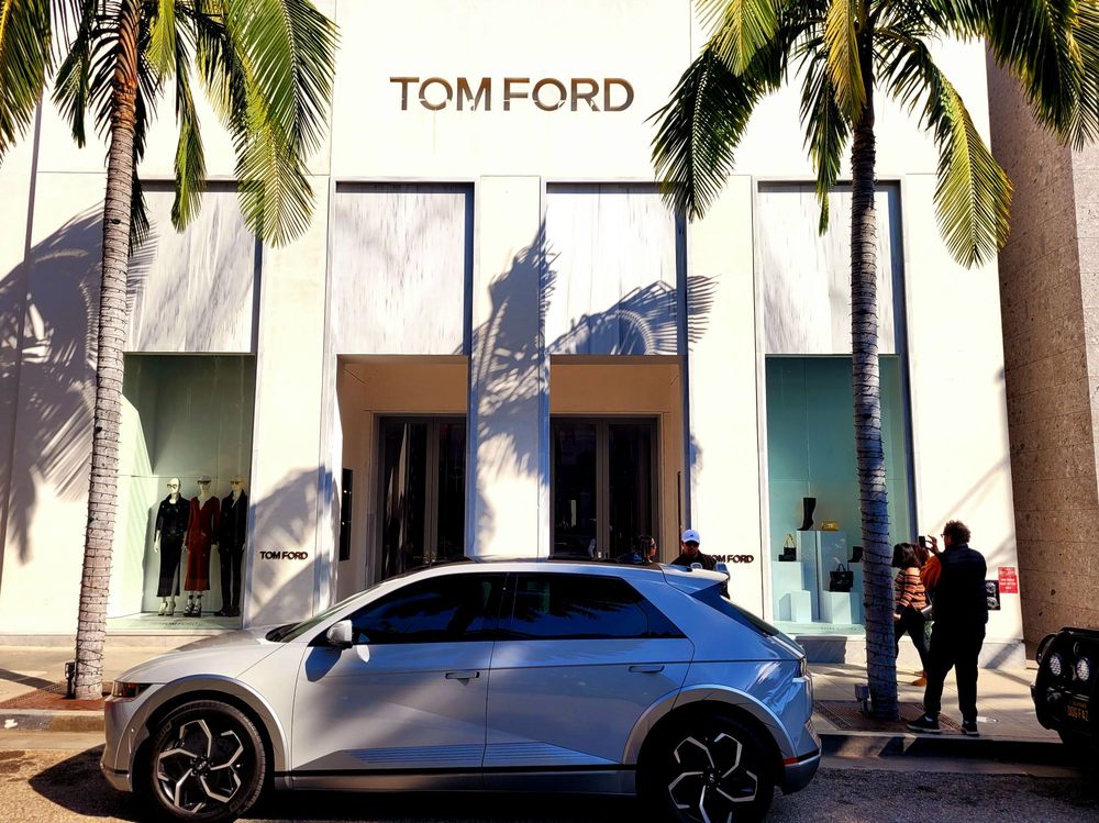 Tom Ford Rodeo Drive Store TOM FORD - Updated April 2025 - 27 Photos & 77 Reviews - 346 N Rodeo Dr ...