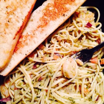 Moxies - Mediterranean shrimp and crab paste (garlic bread rock hard) - Canadian (New) Near Me - Mississauga, Ontario