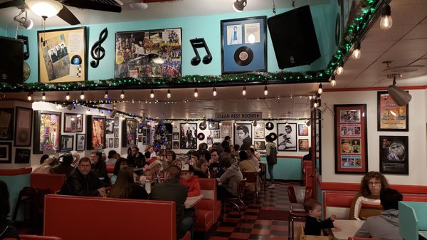 Mel's Hard Luck Diner by null