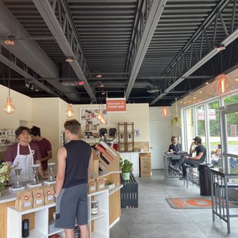 Fundati Coffee - Interior - Coffee & Tea Near Me - Lincoln, Rhode Island Fundati Coffee - Interior - Coffee & Tea Near Me - Lincoln, Rhode Island