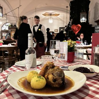 Ratskeller - Wine Bars Near Me - Munich, BY Ratskeller - Wine Bars Near Me - Munich, BY