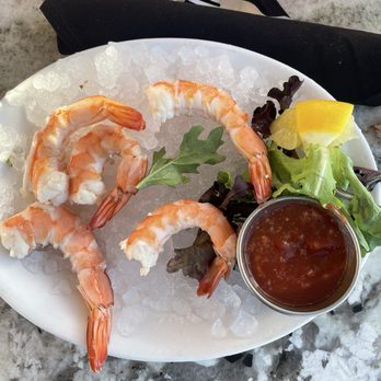 Lighthouse Oyster Bar & Grill - This is her shrimp cocktail came for 18.95$ - Seafood Near Me - Oceanside, California