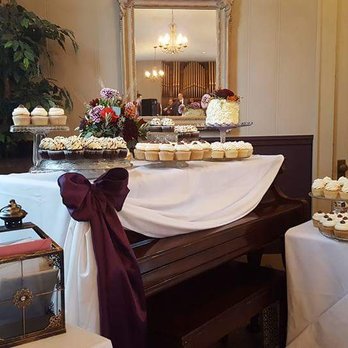 DreamScape Desserts - Bakeries Near Me - Grand Rapids, Michigan
