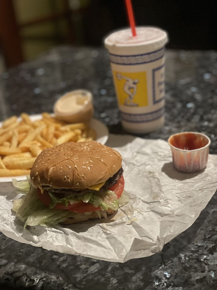 QUEENS BURGERS 106 Photos & 270 Reviews 12731 Osborne St, Pacoima