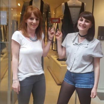 Ekyog - Yelpy commerçantes, n'hésitez plus à aller voir Charlène et Clementine dans la boutique d'Ekyog, vraie marque yelpy ! - Women's Clothing Near Me - Toulouse, 31 Ekyog - Yelpy commerçantes, n'hésitez plus à aller voir Charlène et Clementine dans la boutique d'Ekyog, vraie marque yelpy ! - Women's Clothing Near Me - Toulouse, 31