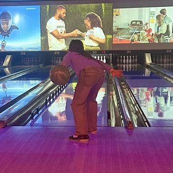 Bowlero Riverview - Bowling Near Me - Birmingham, Alabama
