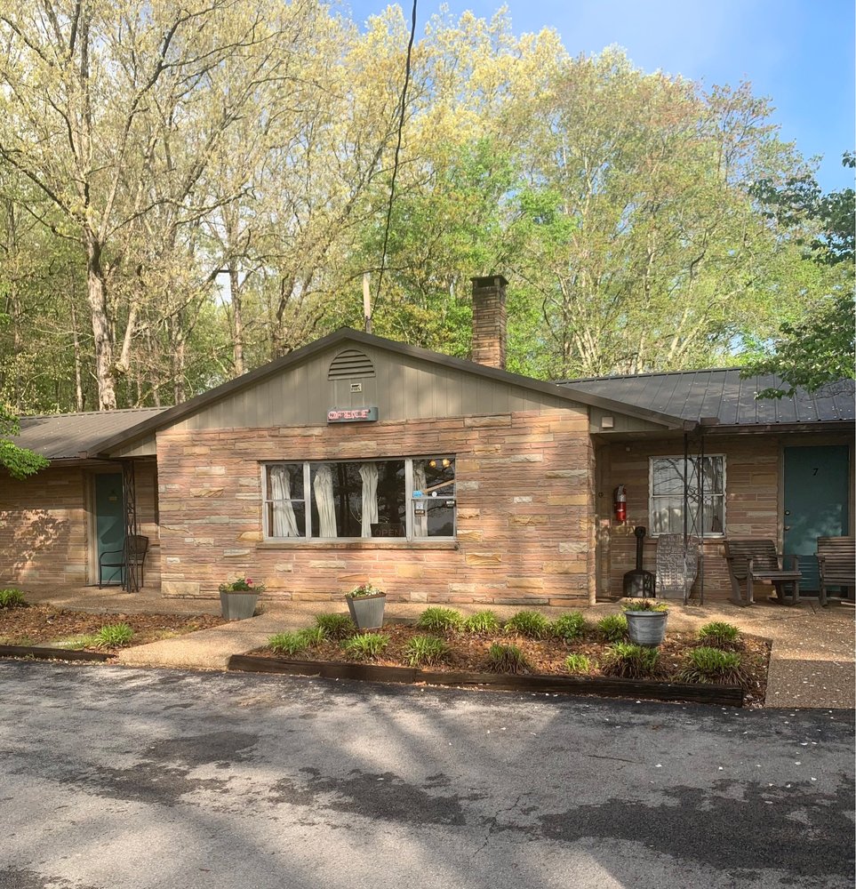 JORDAN MOTEL Updated September 2024 11 Photos 2904 S York Hwy