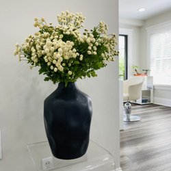 Leman Salon