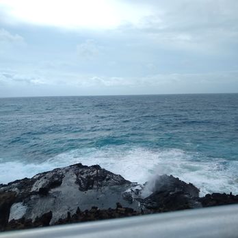 Halona Blowhole Lookout - Beaches Near Me - Honolulu, Hawaii Halona Blowhole Lookout - Beaches Near Me - Honolulu, Hawaii
