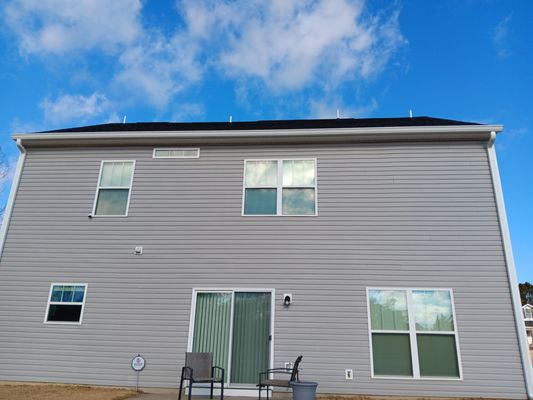 HM Bourne Roofing Logo