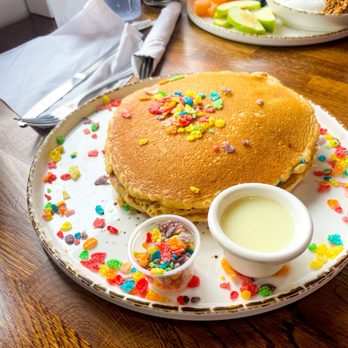 Madres Brunch - Breakfast & Brunch Near Me - Bellflower, California Madres Brunch - Breakfast & Brunch Near Me - Bellflower, California