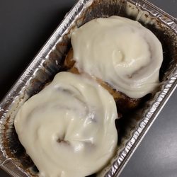 Crestone Bakery - Cinnamon rolls with frosting