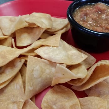 Beto's Taquería - Small stale chips - Mexican Near Me - Houston, Texas