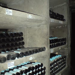 Weingut Robert Weil - Blick in die Schatzkammer