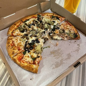 Piezzetta Pizza Kitchen - Vegetarian pie - Pizza Near Me - Reno, Nevada