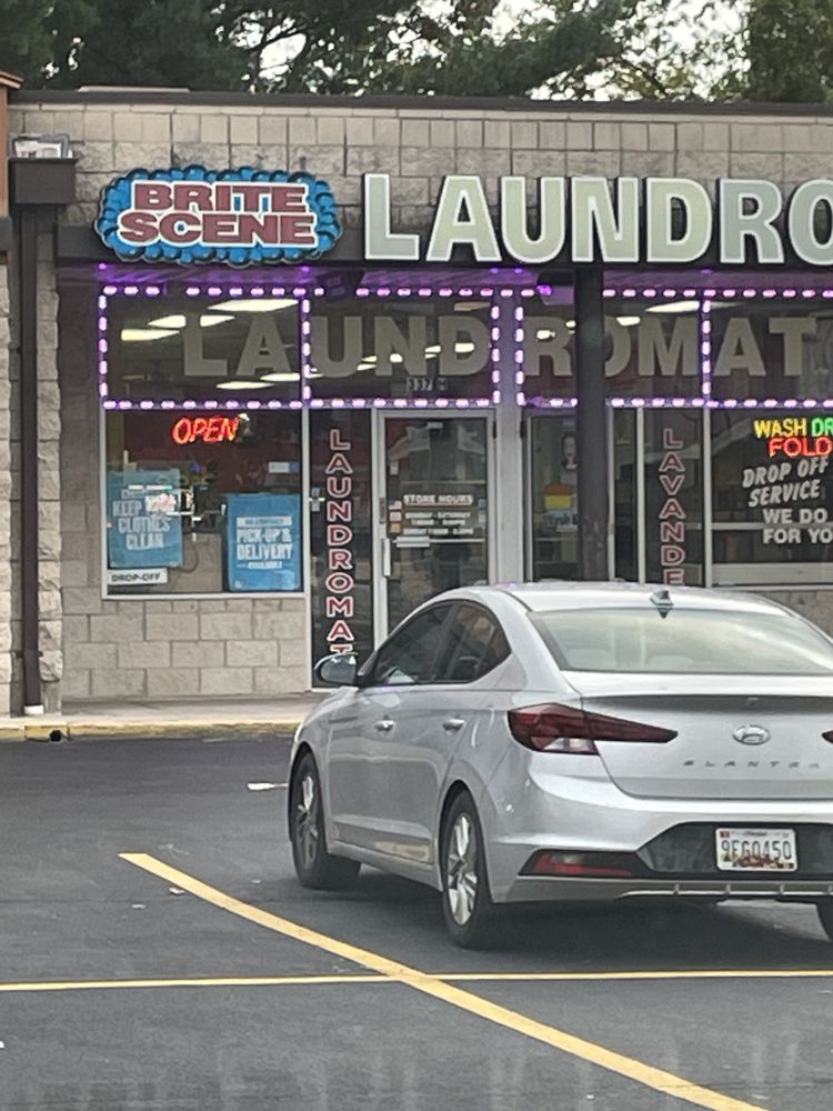 BRITE SCENE LAUNDROMAT Updated October 2024 19 Photos & 20 Reviews