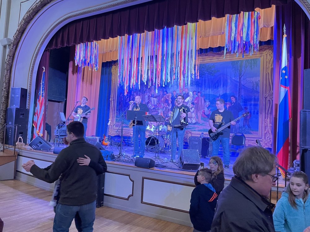 Slovenian National Home - wedding in Cleveland, OH