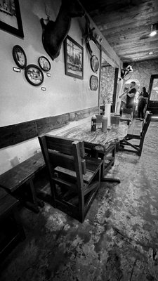 Pinkerton's Barbecue by null