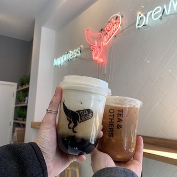 Tea & Others - Organic Jasmine Milk Tea (left) - Bubble Tea Near Me - San Francisco, California Tea & Others - Organic Jasmine Milk Tea (left) - Bubble Tea Near Me - San Francisco, California