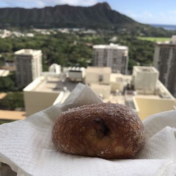 Leonard's Bakery - Bakeries Near Me - Honolulu, Hawaii