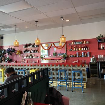 Na Na Thai - The bar - Thai Near Me - Buellton, California Na Na Thai - The bar - Thai Near Me - Buellton, California