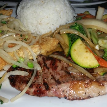 A Saigon Cafe - Steak and shrimp.  Very good $25.99 - Vietnamese Near Me - Wailuku, Hawaii