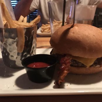 Engine No 9 - Great burger!! - Burgers Near Me - Saint Petersburg, Florida