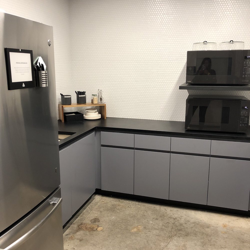 Industrious - Kitchen - Shared Office Spaces Near Me - Seattle, Washington Industrious - Kitchen - Shared Office Spaces Near Me - Seattle, Washington