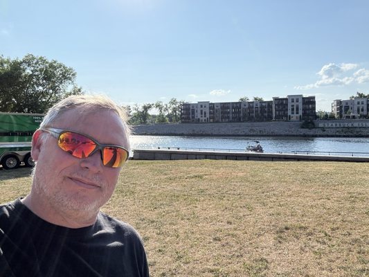 Starbuck Island Luxury Apartment Community