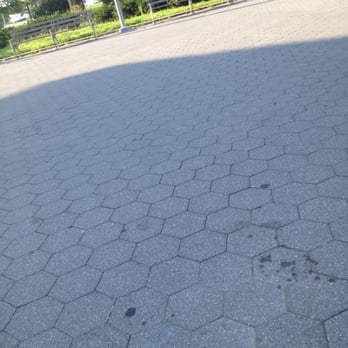 Flushing Meadows Corona Park Pool - Swimming Pools Near Me - Flushing, New York