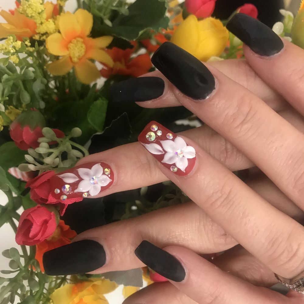 Lisa Nails - Nail Salons Near Me - Pittsburg, California Lisa Nails - Nail Salons Near Me - Pittsburg, California