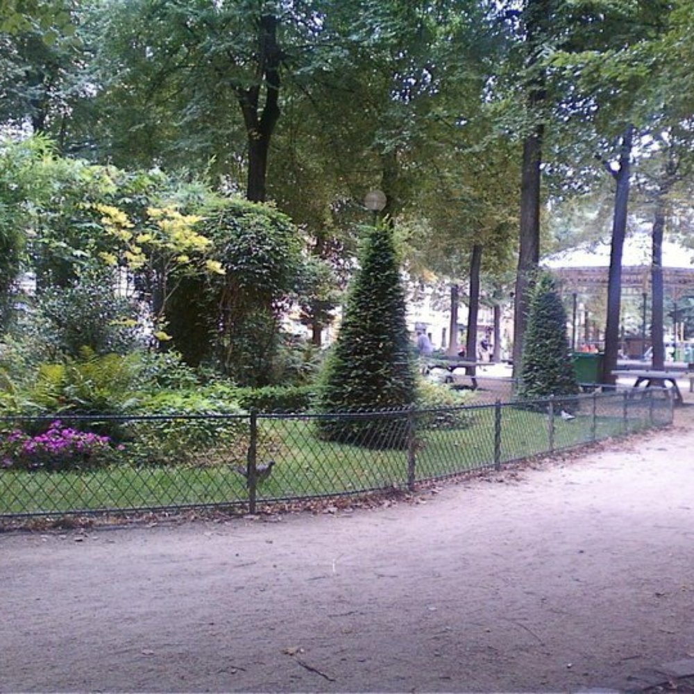 Square Armand Trousseau - Playgrounds Near Me - Paris, 75
