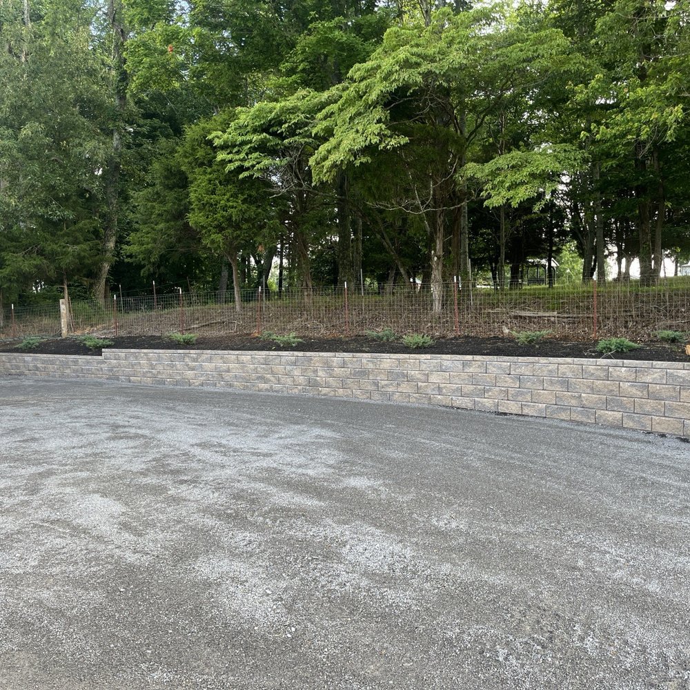 Alpine Landscaping - Retaining wall on side of building. - Landscaping Near Me Alpine Landscaping - Retaining wall on side of building. - Landscaping Near Me