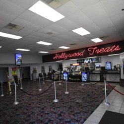 B&B Theatres Monett Plaza 8
