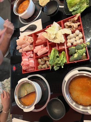 Lepot Chinese Hotpot by null