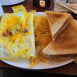 Cook's Kitchen - Nothing small around here!