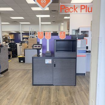 FedEx Office Print & Ship Center - Printing Services Near Me - Chicago, Illinois FedEx Office Print & Ship Center - Printing Services Near Me - Chicago, Illinois