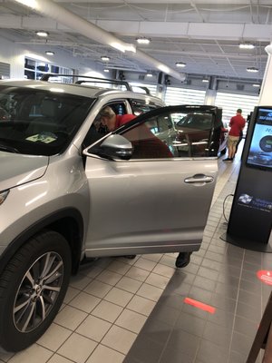 WOBURN TOYOTA - Updated June 2024 - 40 Photos & 602 Reviews - 394 ...