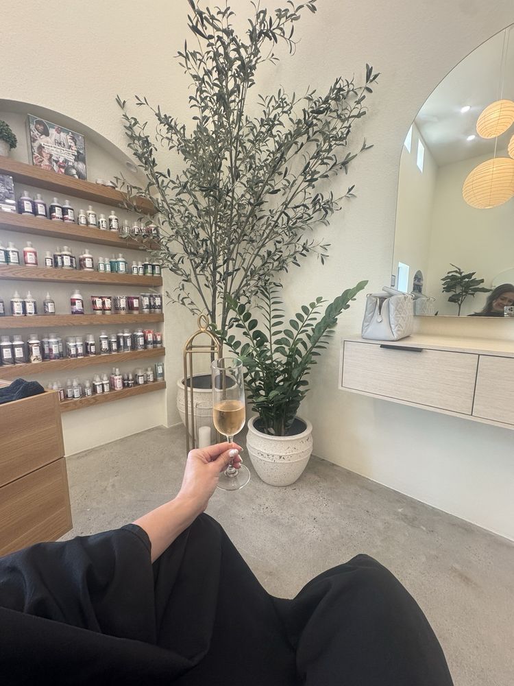 Lotus Boutique Salon Image