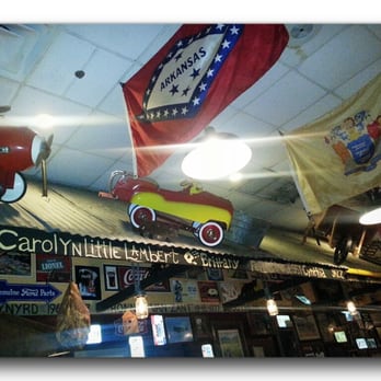 Lambert's Cafe - Decor 1 - Seafood Near Me - Foley, Alabama Lambert's Cafe - Decor 1 - Seafood Near Me - Foley, Alabama