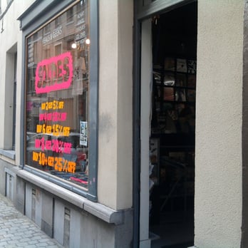 Veals & Geeks - Vinyl Records Near Me - Brussels, BRU