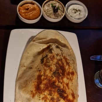 Amoura Restaurant - Hummus and pita - Mediterranean Near Me - South San Francisco, California