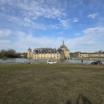 Château de Chantilly - Castles Near Me - Chantilly, 60